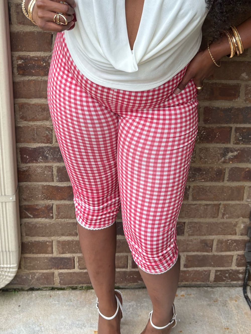 High-Waist Pink Gingham Capri Pants— Size Lg